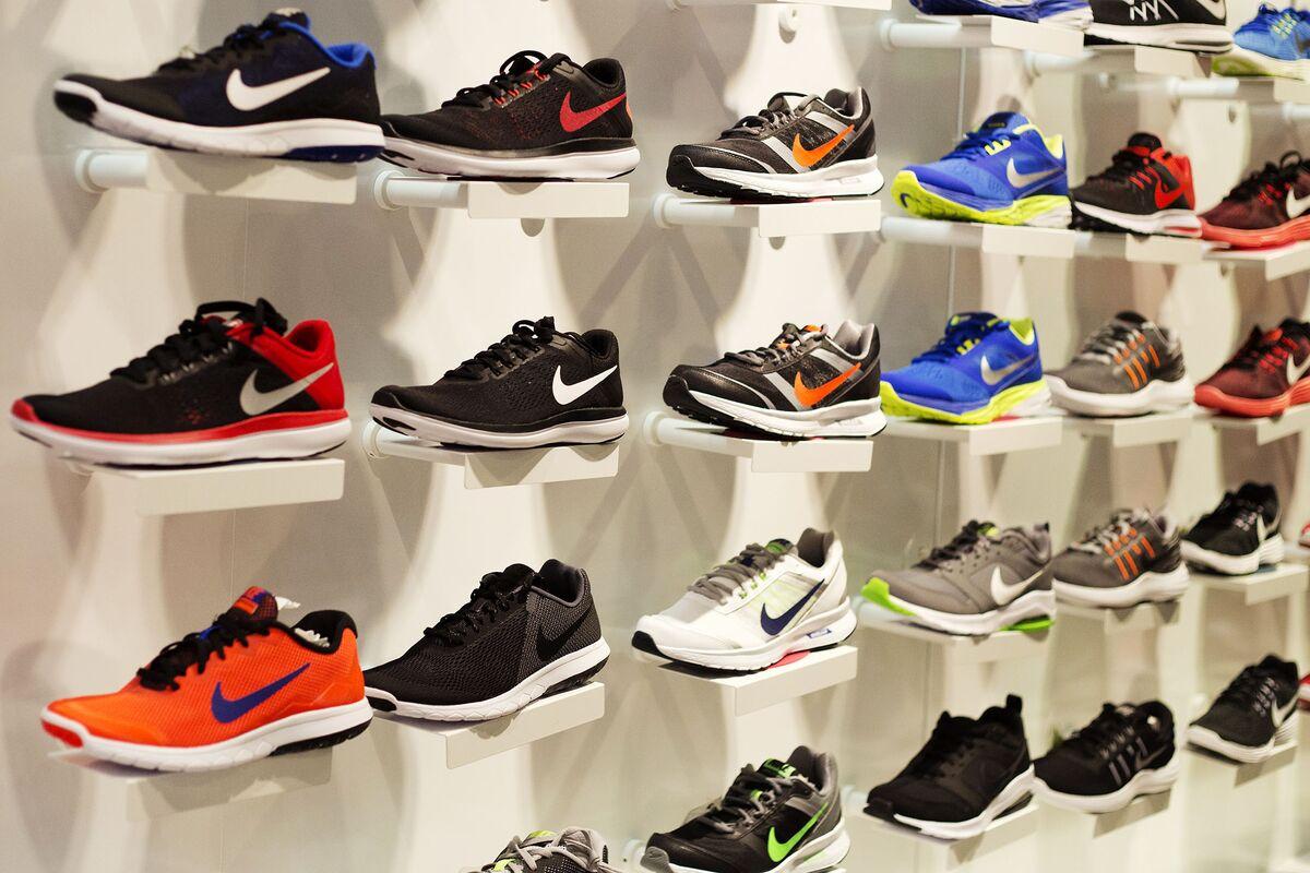 nike membership discount sneakers student military clearance deals nike membership discount sneakers student military clearance deals